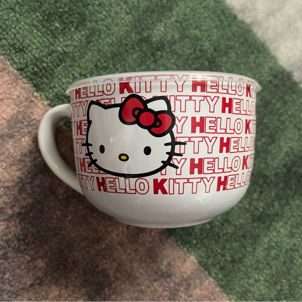 🎀 Hello Kitty Ceramic Travel Soup Mug with Pressure Release Lid